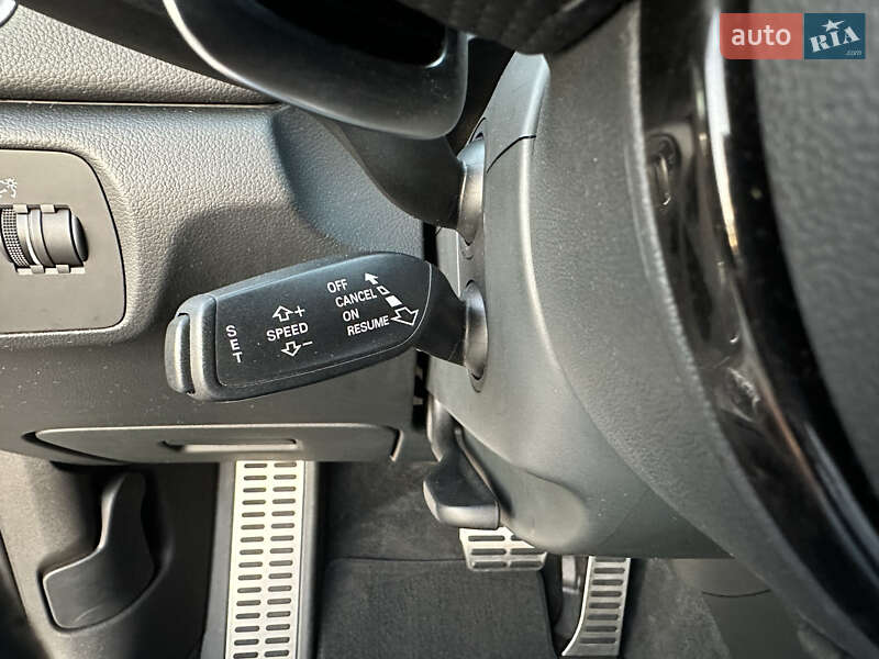 Внедорожник / Кроссовер Audi RS Q3 2016 в Луцке