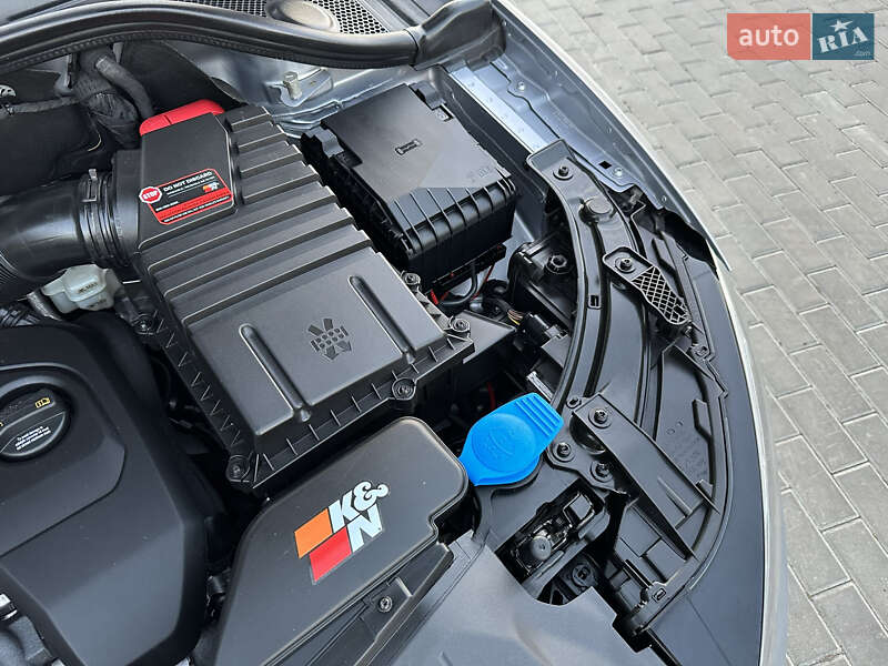 Внедорожник / Кроссовер Audi RS Q3 2016 в Луцке