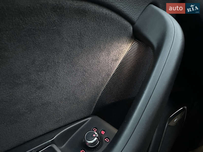 Внедорожник / Кроссовер Audi RS Q3 2016 в Луцке