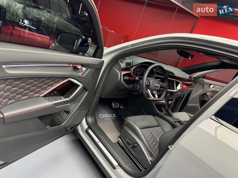 Внедорожник / Кроссовер Audi RS Q3 2023 в Киеве фото 29 Внедорожник / Кроссовер Audi RS Q3 2023 в Киеве