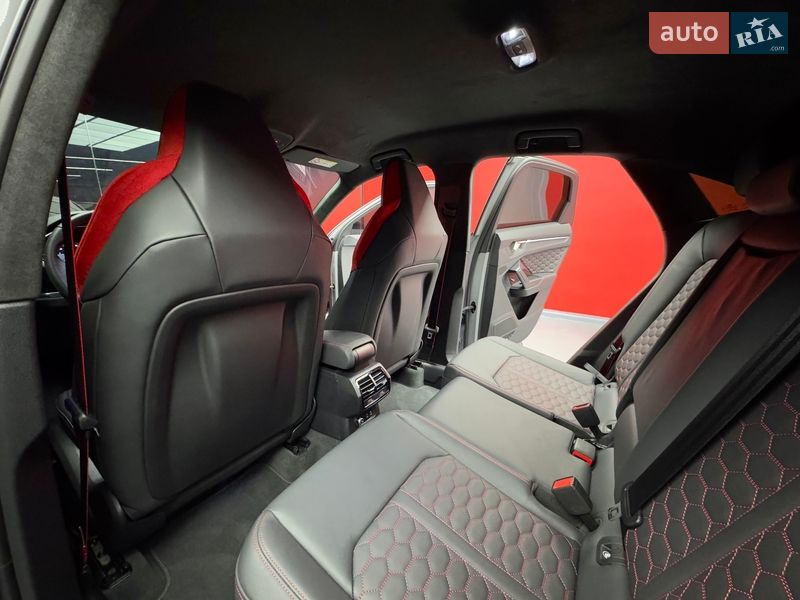 Внедорожник / Кроссовер Audi RS Q3 2023 в Киеве фото 52 Внедорожник / Кроссовер Audi RS Q3 2023 в Киеве