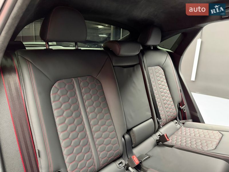Внедорожник / Кроссовер Audi RS Q3 2023 в Киеве фото 56 Внедорожник / Кроссовер Audi RS Q3 2023 в Киеве
