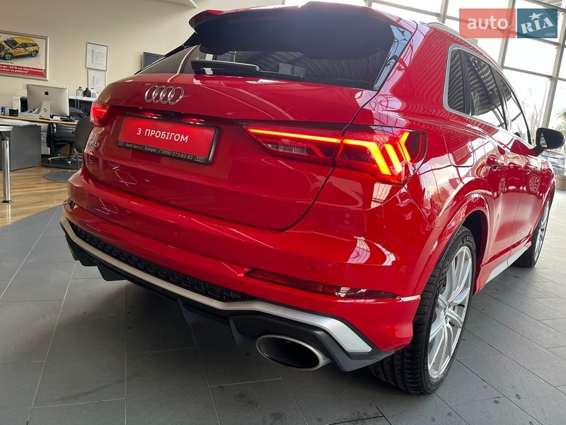 Позашляховик / Кросовер Audi RS Q3 2021 в Дніпрі фото 23 Позашляховик / Кросовер Audi RS Q3 2021 в Дніпрі
