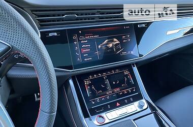 Внедорожник / Кроссовер Audi RS Q8 2021 в 