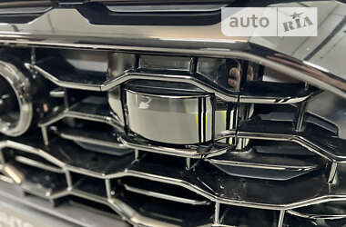 Внедорожник / Кроссовер Audi RS Q8 2022 в 