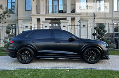 Внедорожник / Кроссовер Audi RS Q8 2021 в 