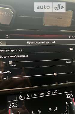 Внедорожник / Кроссовер Audi RS Q8 2021 в 