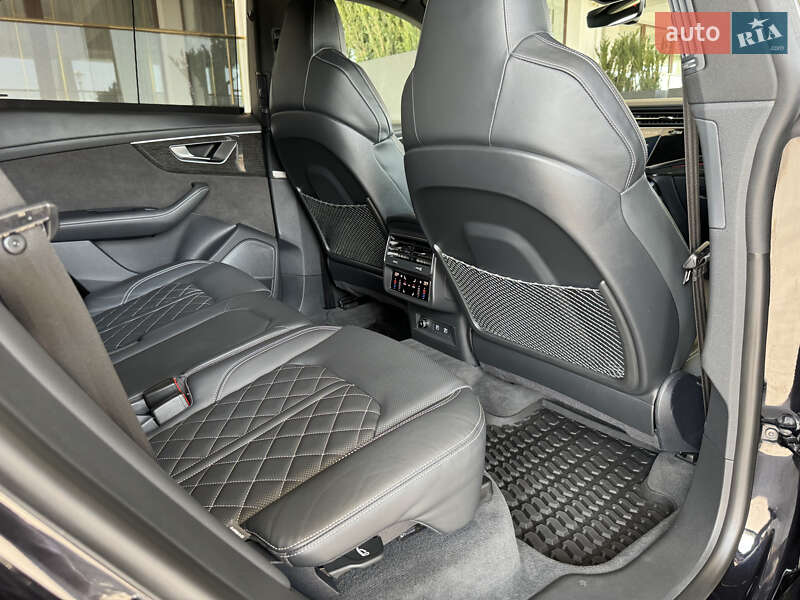 Позашляховик / Кросовер Audi RS Q8 2021 в Львові