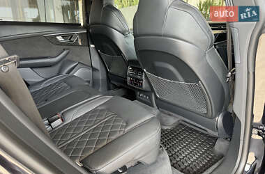 Внедорожник / Кроссовер Audi RS Q8 2021 в 
