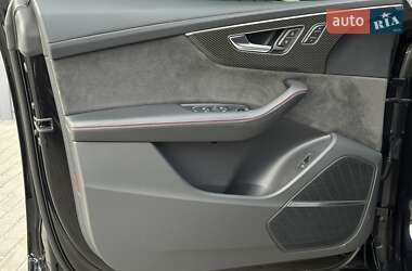 Позашляховик / Кросовер Audi RS Q8 2020 в 