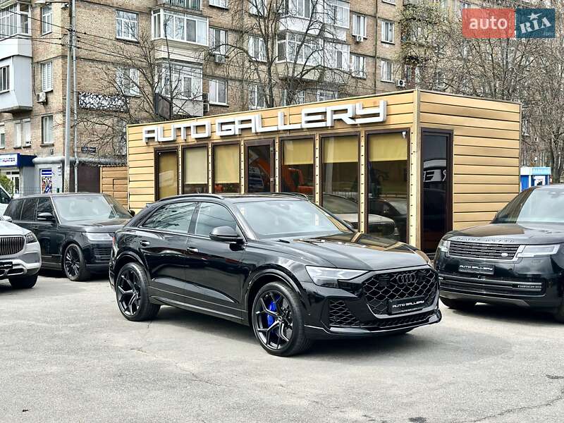Внедорожник / Кроссовер Audi RS Q8 2025 в Киеве