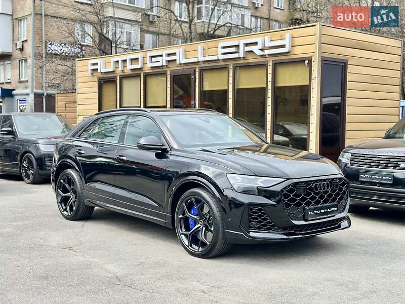 Внедорожник / Кроссовер Audi RS Q8 2025 в Киеве
