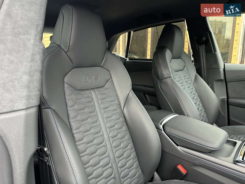 Внедорожник / Кроссовер Audi RS Q8 2025 в Киеве