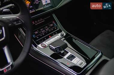 Внедорожник / Кроссовер Audi RS Q8 2023 в 