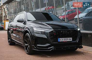 Внедорожник / Кроссовер Audi RS Q8 2023 в 