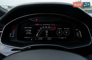 Внедорожник / Кроссовер Audi RS Q8 2020 в 