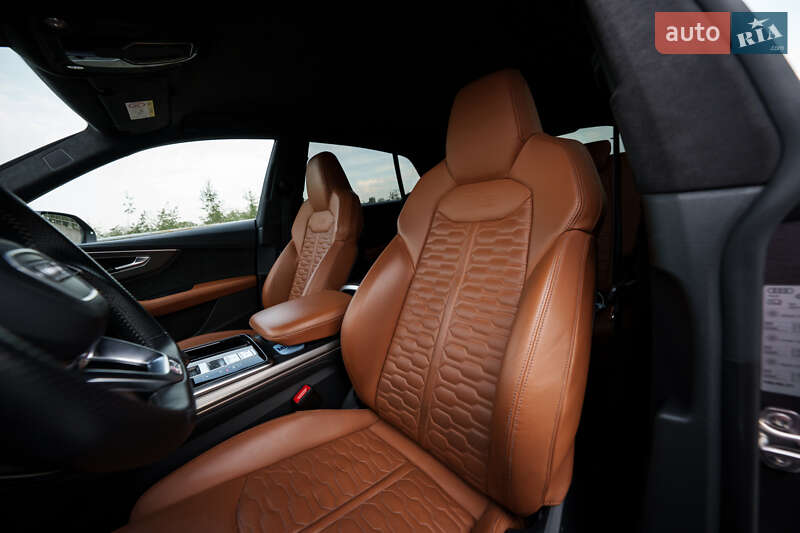 Позашляховик / Кросовер Audi RS Q8 2020 в Києві