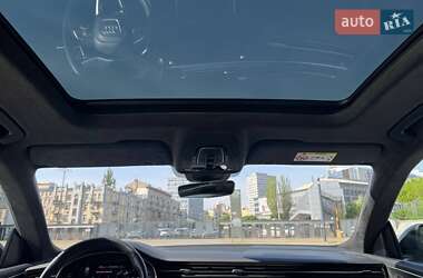 Позашляховик / Кросовер Audi RS Q8 2020 в 
