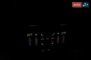 Внедорожник / Кроссовер Audi RS Q8 2024 в 