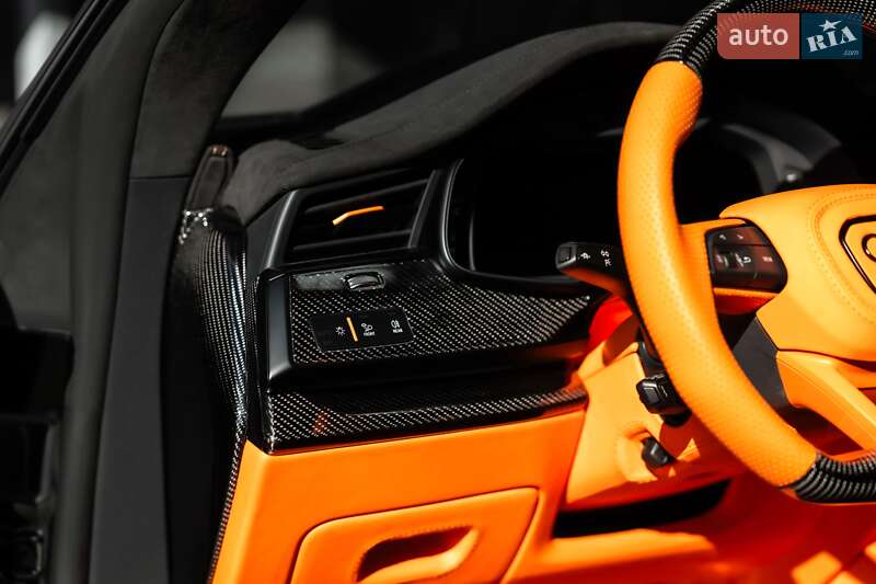 Позашляховик / Кросовер Audi RS Q8 2020 в Києві