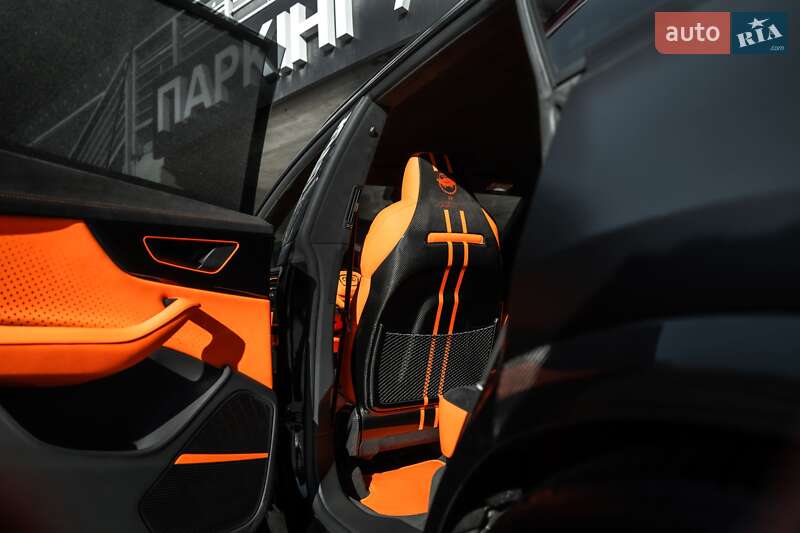 Позашляховик / Кросовер Audi RS Q8 2020 в Києві