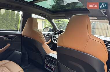 Внедорожник / Кроссовер Audi RS Q8 2021 в 