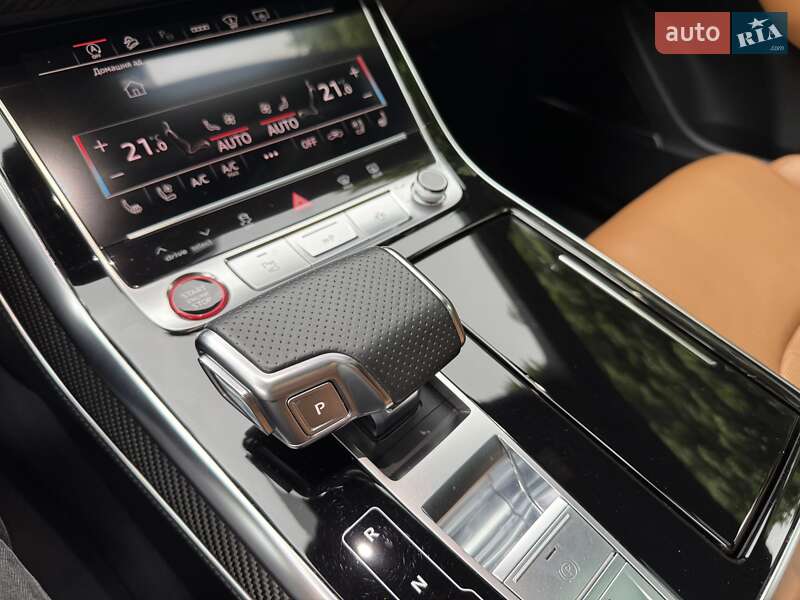 Внедорожник / Кроссовер Audi RS Q8 2021 в Киеве