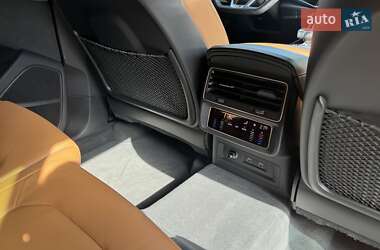 Позашляховик / Кросовер Audi RS Q8 2020 в 
