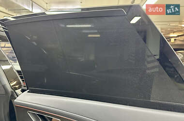 Внедорожник / Кроссовер Audi RS Q8 2020 в 