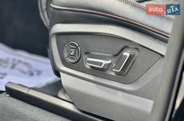 Внедорожник / Кроссовер Audi RS Q8 2021 в 