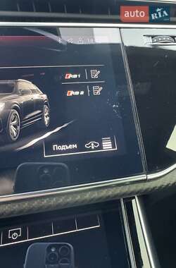 Внедорожник / Кроссовер Audi RS Q8 2022 в 