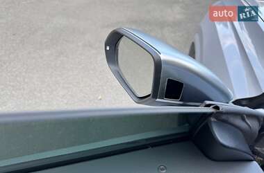 Внедорожник / Кроссовер Audi RS Q8 2021 в 