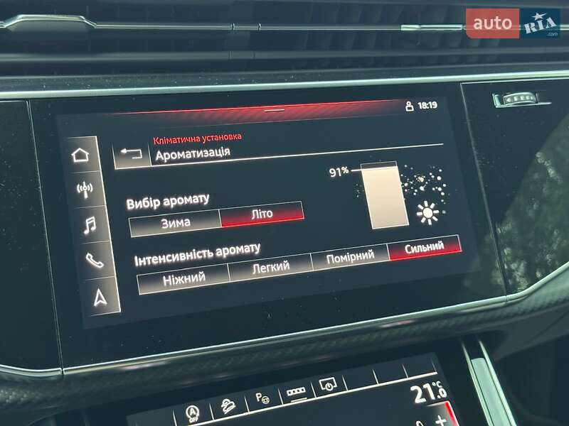 Внедорожник / Кроссовер Audi RS Q8 2021 в Киеве