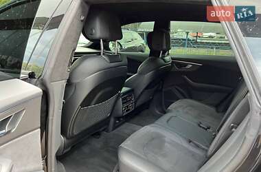 Внедорожник / Кроссовер Audi RS Q8 2023 в 