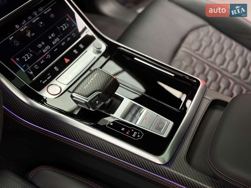 Внедорожник / Кроссовер Audi RS Q8 2020 в Киеве