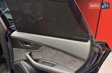 Внедорожник / Кроссовер Audi RS Q8 2020 в 