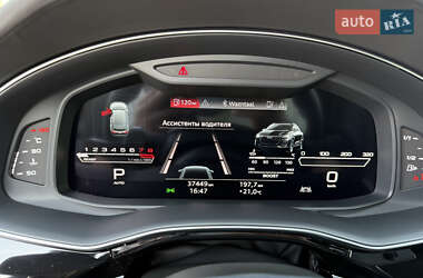 Внедорожник / Кроссовер Audi RS Q8 2020 в 