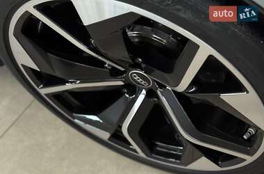 Внедорожник / Кроссовер Audi RS Q8 2023 в 