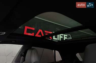 Внедорожник / Кроссовер Audi RS Q8 2023 в 