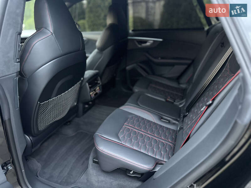 Внедорожник / Кроссовер Audi RS Q8 2023 в Ровно