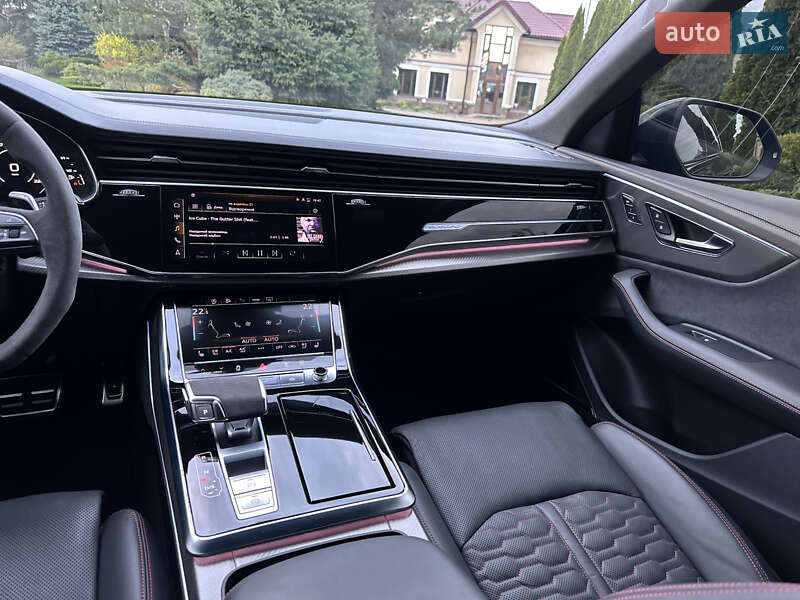 Внедорожник / Кроссовер Audi RS Q8 2023 в Ровно