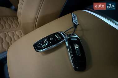 Внедорожник / Кроссовер Audi RS Q8 2025 в 