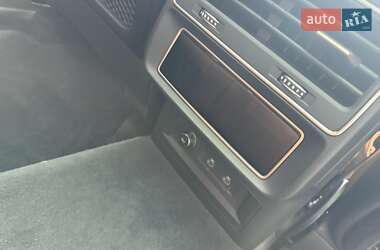 Внедорожник / Кроссовер Audi RS Q8 2023 в 