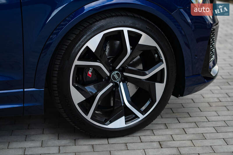 Внедорожник / Кроссовер Audi RS Q8 2020 в Киеве