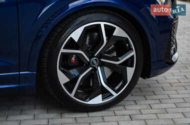 Внедорожник / Кроссовер Audi RS Q8 2020 в 
