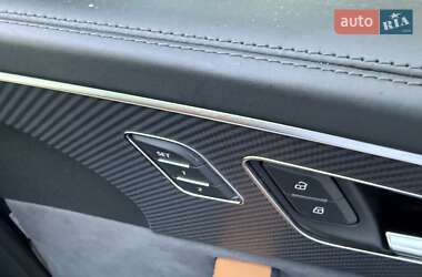 Внедорожник / Кроссовер Audi RS Q8 2024 в 
