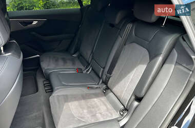 Внедорожник / Кроссовер Audi RS Q8 2023 в 
