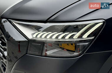Внедорожник / Кроссовер Audi RS Q8 2020 в 