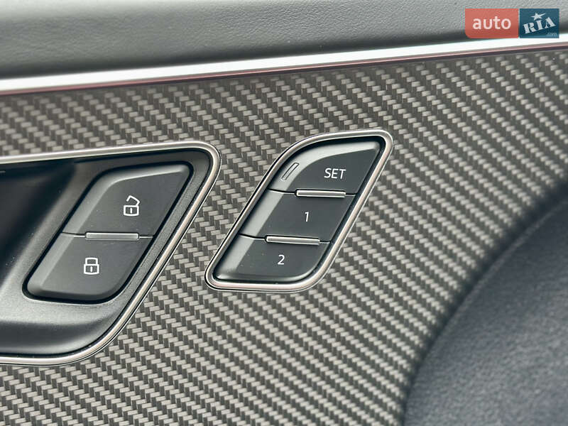 Позашляховик / Кросовер Audi RS Q8 2020 в Києві