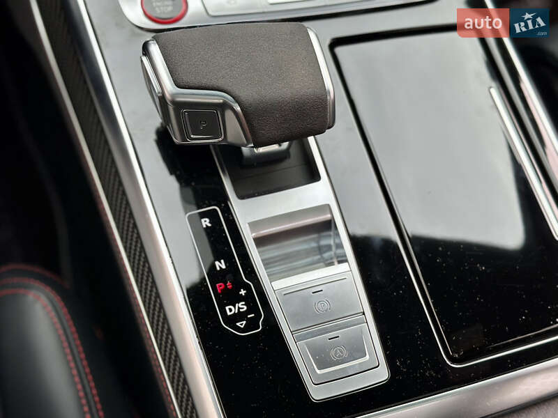 Позашляховик / Кросовер Audi RS Q8 2020 в Києві